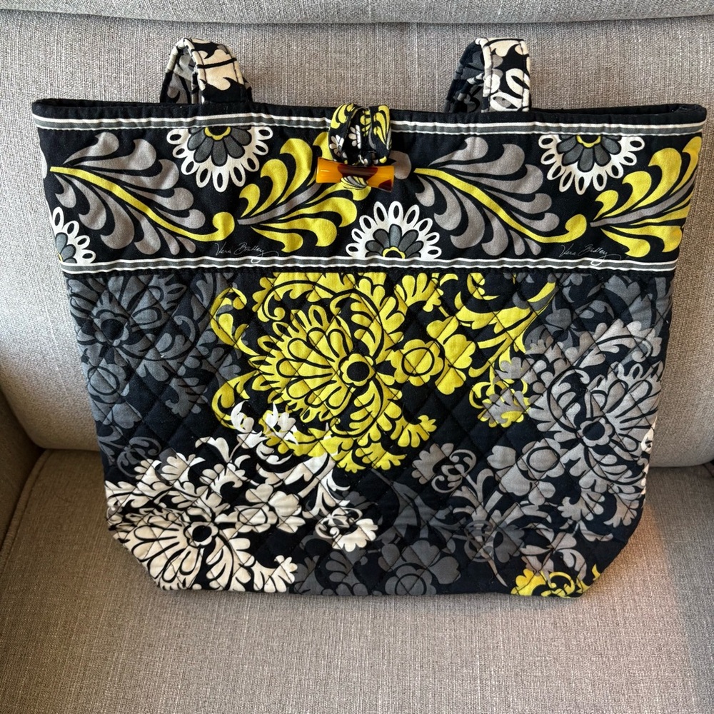Vera Bradley Large Shoulder Tote Baroque Pattern With Pockets - Picture 2 of 7